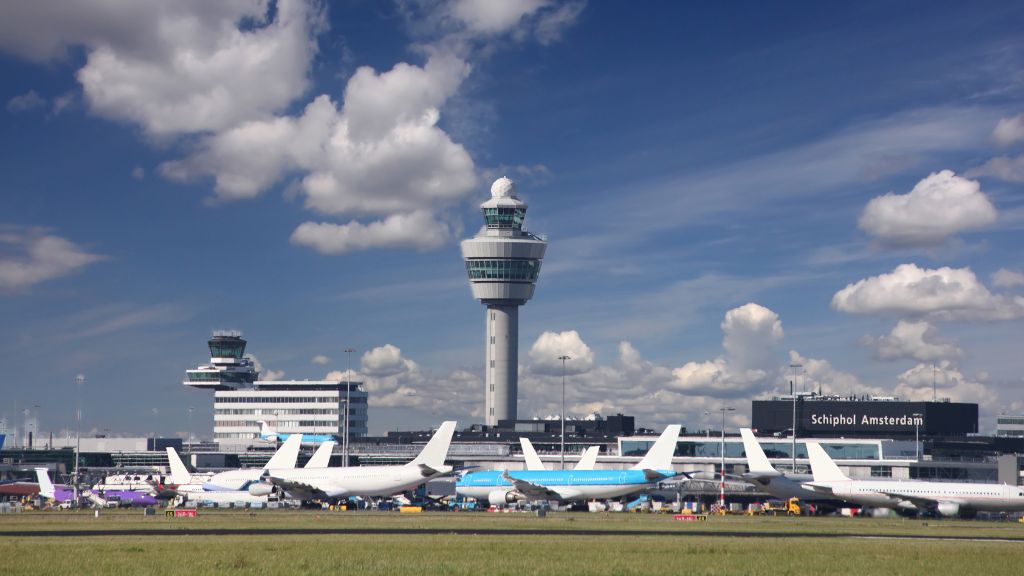 best connection airport amsterdam schiphol airport