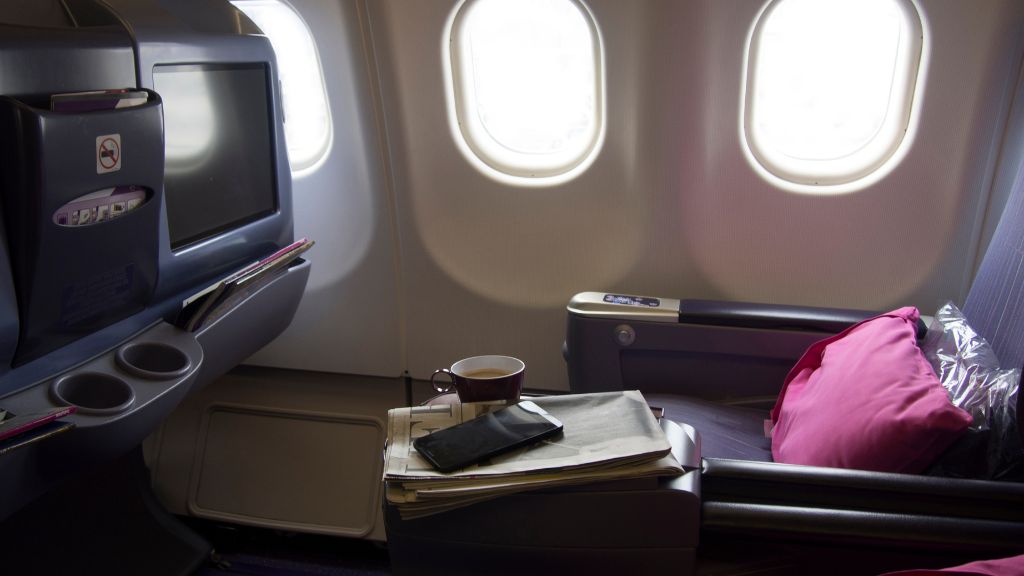 business first class flights canada toronto montreal vancouver